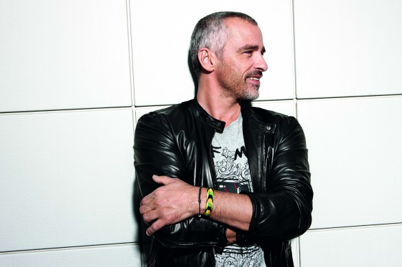 Eros Ramazzotti Un angelo disteso al sole primo su iTunes, ascolta il nuovo singolo e leggi il testo