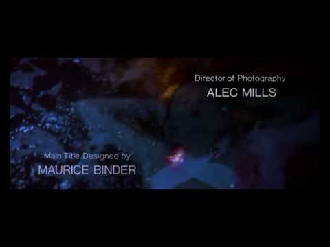 I titoli di testa di 007 – Zona pericolo