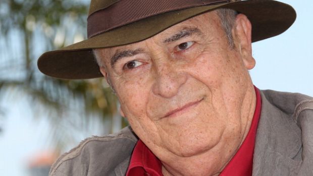 Bertolucci sulla carrozzella ci dice dove ci andiamo a nascondere