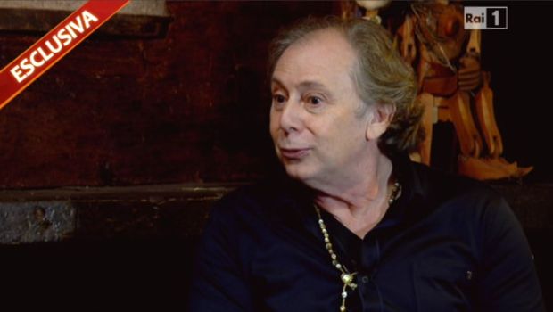 Domenica in, Don Mazzi inchioda Lele Mora meglio di un giornalista: “Quanta gente hai rovinato?”