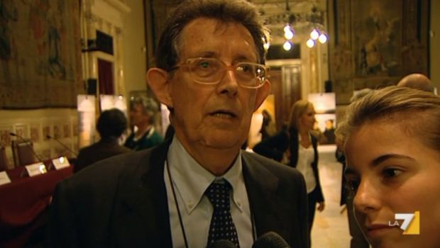 Servizio Pubblico su La7, l’insensato reality show sul leader lo vince il ministro Giarda