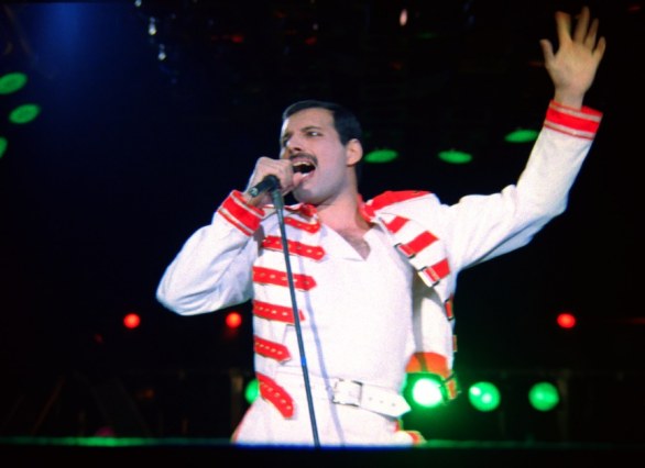 Hungarian Rhapsody QUEEN Live in Budapest