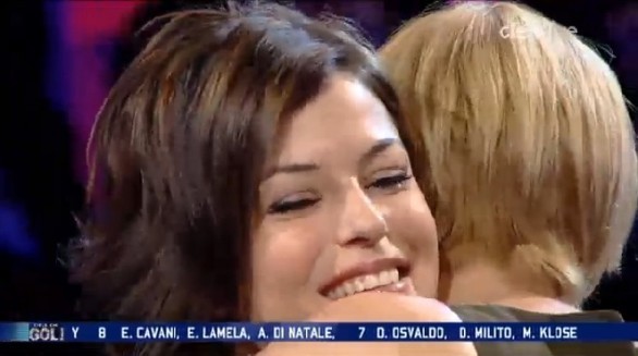 Sara Tommasi a Cielo che Gol commuove (solo) Simona Ventura