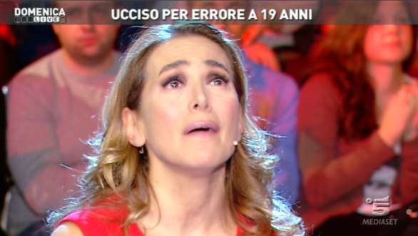 Barbara D’Urso piange a Domenica Live
