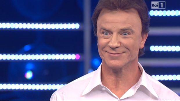 Tale e quale show, De Sica prima massacra la rivelazione Conticini-Facchinetti, poi gli dà il massimo