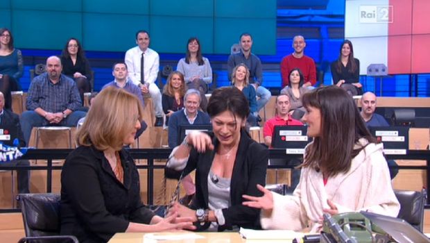 Quelli che, Nicole Minetti propone un remake a Nicoletta Mantovani e fa un provino per Dario Argento (video)