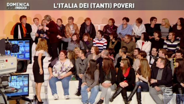 Paola Concia a Domenica Live: “Guadagno 12mila euro al mese”. Le sciure: “Vergogna!”