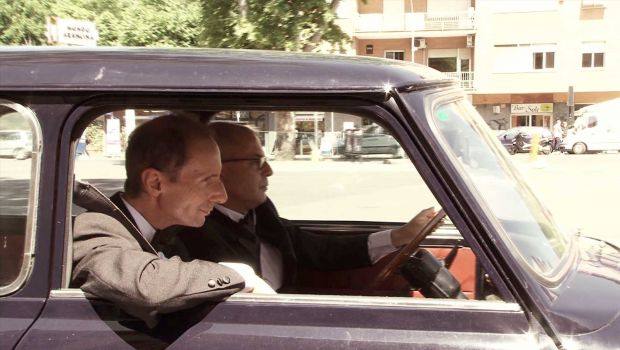 Torino 2012 – Noi non siamo come James Bond: recensione in anteprima (Concorso)