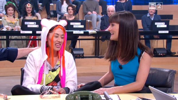 Virginia Raffaele (ri)fa Sharon Cenciarelli a Quelli che (video)