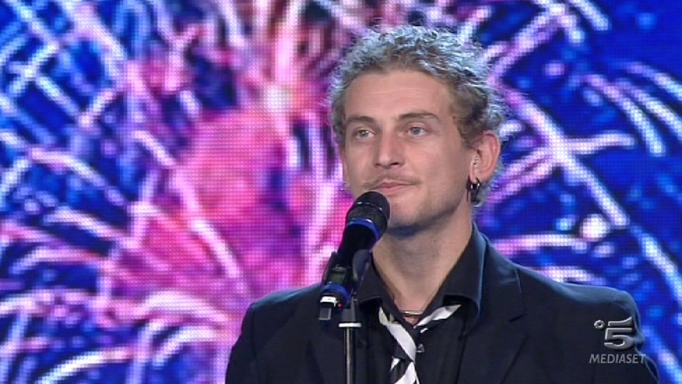 Stefano Giomi, artista di strada ad Italia s got talent 2013
