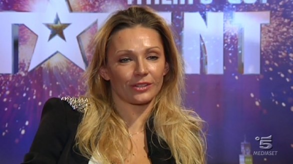 Martina Tomasello/Loira Linda, Italia s got talent 2013
