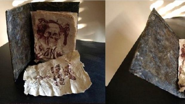 La casa – Evil Dead: gadget e replica del Necronomicon