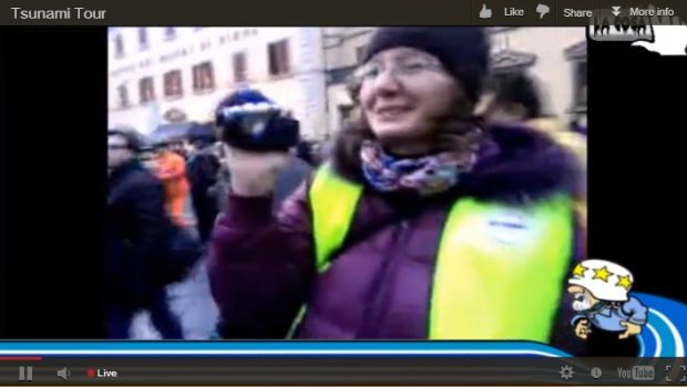 Beppe Grillo Tsunami Tour live su LaCosa