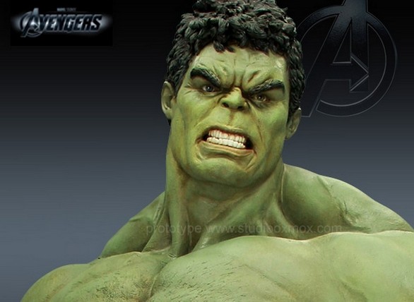 Hulk  e Iron Man statue foto