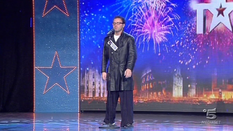 Onofrio Pitarresi, karate kid in mutande ad Italia s got talent 2013