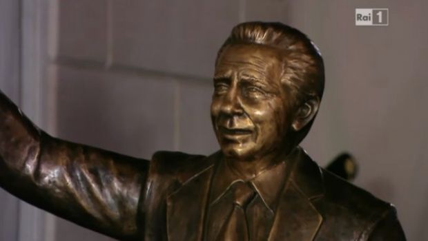 Sanremo 2013, Mike Bongiorno: la statua e il ricordo