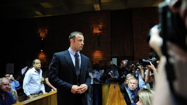 Oscar Pistorius libero su cauzione. La Bbc ordina un documentario sull’omicidio della fidanzata