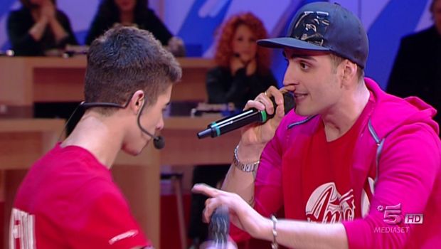 Amici 12, il caso ‘mongoloide’ e il precedente al Grande Fratello