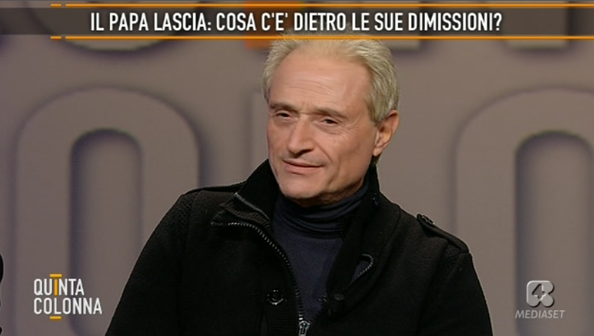 Papa dimesso tra Porta a porta, Quinta colonna e Piazza pulita