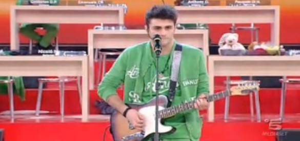 Amici 12, speciale 16 marzo 2013 – Nicolò, Verdiana, Antonio ed Edwin nella squadra blu di Miguel Bosè, Moreno, Lorella, Anthony, Angela e Pasquale nella squadra bianca di Emma