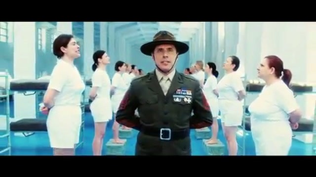 Ci vuole un gran fisico: clip 2