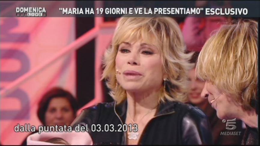 Carmen Russo, Enzo Paolo Turchi e Maria, il reality a Domenica Live