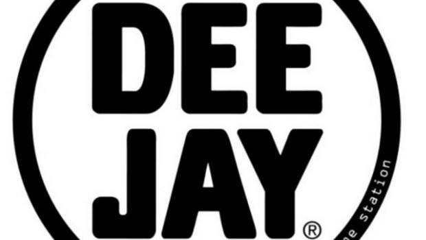 Tasto 9 del telecomando rimane a Deejay Tv. Agcom boccia Sky