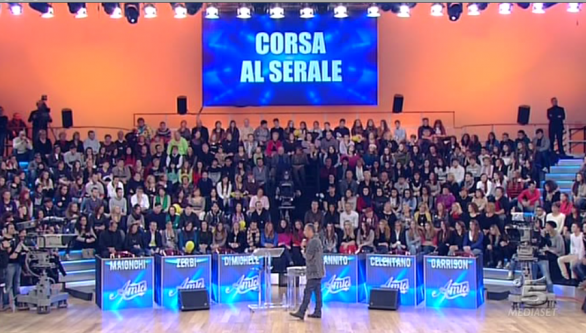 Il serale di Amici 2013 quando parte? Difficile contro il Premio Tv. La Rai ha bloccato la Venier