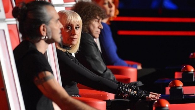 Programmi tv stasera, giovedì 28 marzo 2013: a The Voice ultimi provini al buio, a Servizio Pubblico Travaglio risponde ‘al buio’ a Grasso
