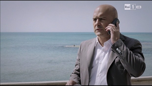 Il commissario Montalbano, Una voce di notte: riassunto e foto