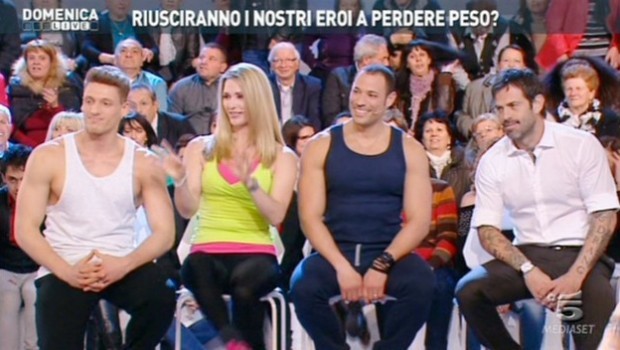 Domenica (a)Live, Ascanio Pacelli confessa: “Come sono finito in basso, lo faccio solo per i miei figli”