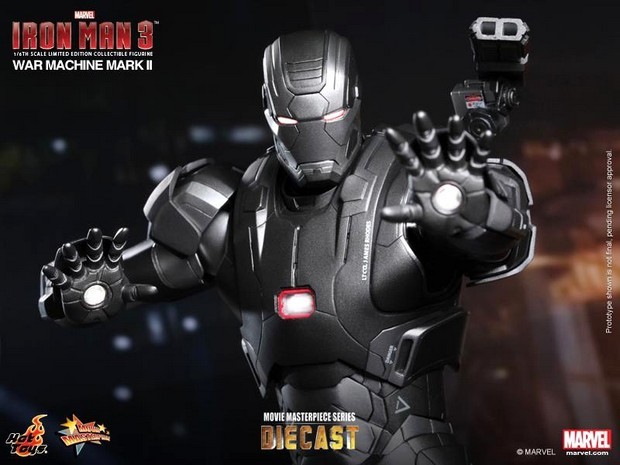 Iron Man 3 – foto action figure War Machine