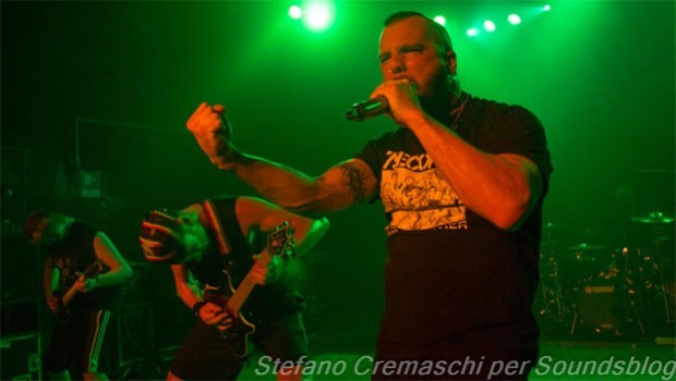 Killswitch Engage a Milano: intervista e foto live dai Magazzini Generali, 25 Aprile 2013