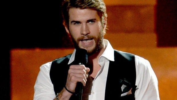 MTV Movie Awards 2013: video di Liam Hemsworth e Rebel Wilson gemella di Jennifer Lawrence