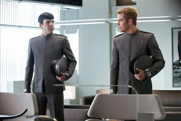 Star Trek Into Darkness –  immagini e locandina IMAX