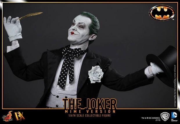 Batman – foto action figure del Joker mimo di Jack Nicholson