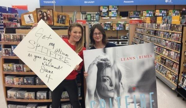LeAnn Rimes, Just A Girl Like You: video, testo e traduzione