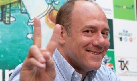 Stasera in TV, Troppo Forte con Carlo Verdone, su Rai 3, trailer e critica