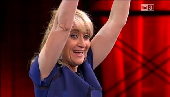 Che Tempo Che Fa, ultima puntata: Luciana Littizzetto saluta la De Filippi, ‘cita’ Crozza e punta su Berlusconi (video)