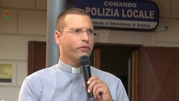 Don Merola contro Maria De Filippi: “È la vera cattiva maestra d’Italia”