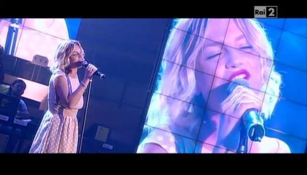 Emma a Quelli Che: “Schiena è un album divertente, ho tirato fuori tutto e mi sono sfogata”
