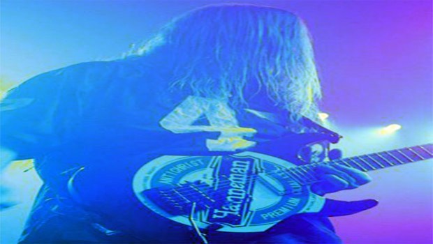 Jeff Hanneman, rivelate le cause della morte. Gli Slayer andranno avanti senza di lui.