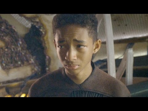 After Earth “Beacon” Exclusive Clip – Will Smith, Jaden Smith