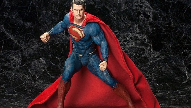 L’uomo d’acciaio – nuove statue e action figures per il reboot Man of Steel