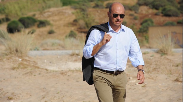 Stasera in tv, 6 maggio 2013: Una Lama di Luce chiude Il Commissario Montalbano
