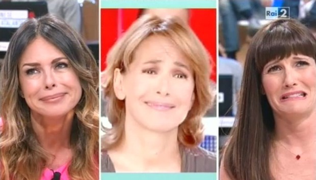 Quelli Che, Paola Perego si allena alle “faccine”: “La vita in diretta? Ho il contratto in scadenza, se la Rai non me lo rinnova?”