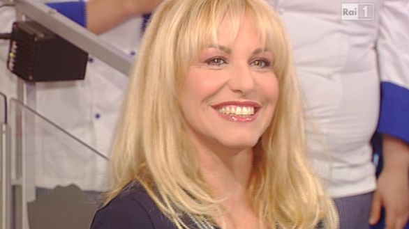 Antonella Clerici martellante: “La terra dei cuochi entra nel vivo alla terza puntata”