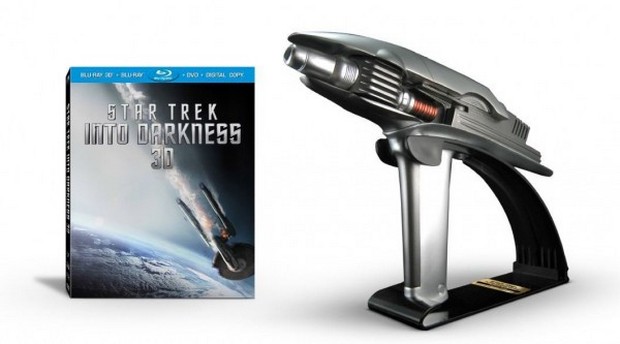 Star Trek Into Darkness – foto divise e gadget ufficiali