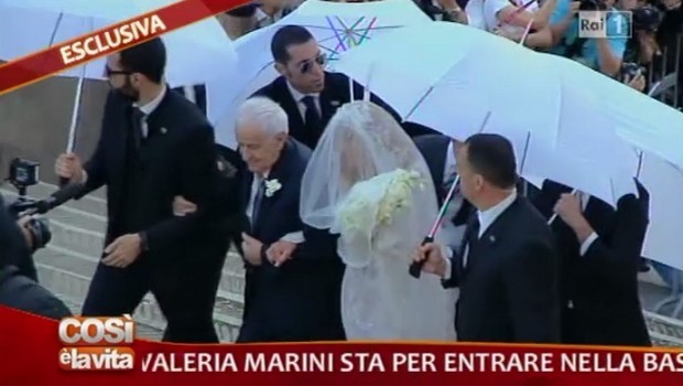 Valeria Marini: “Il mio matrimonio in diretta su Rai1? Doveroso servizio pubblico”