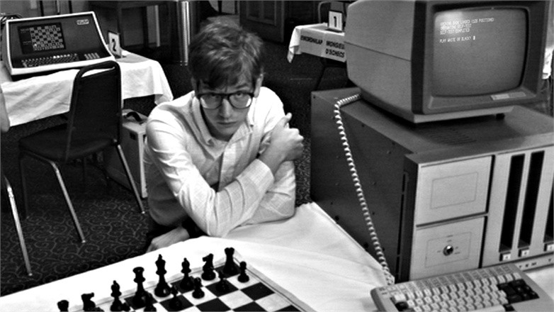 Computer Chess: trailer e poster del film-nostalgia sui computer anni 80